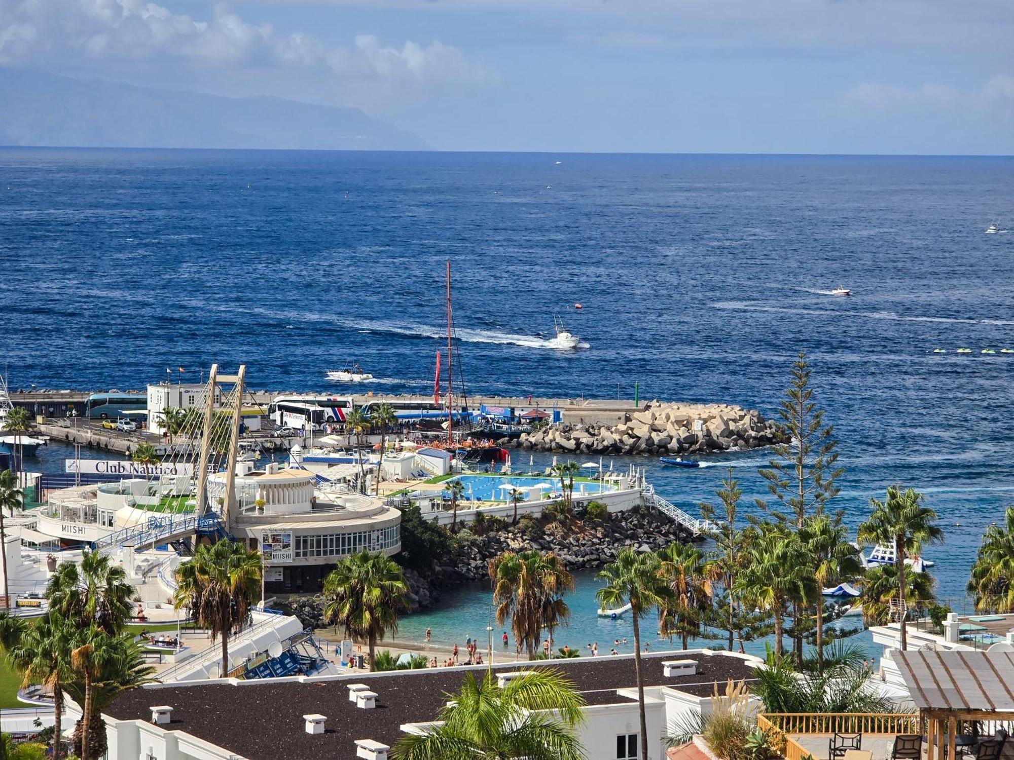 Aqua Sun Los Geranios By Helloapartments Costa Adeje  Eksteriør billede