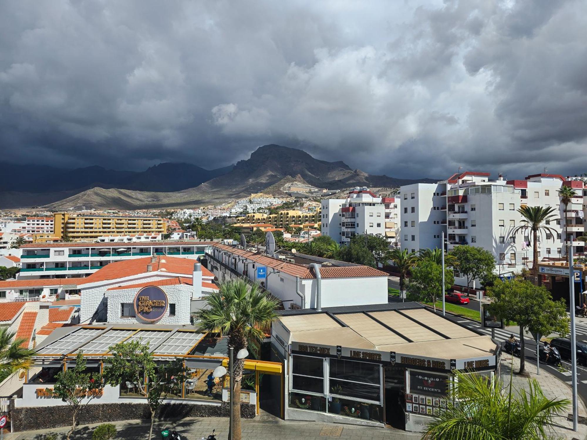 Aqua Sun Los Geranios By Helloapartments Costa Adeje  Eksteriør billede