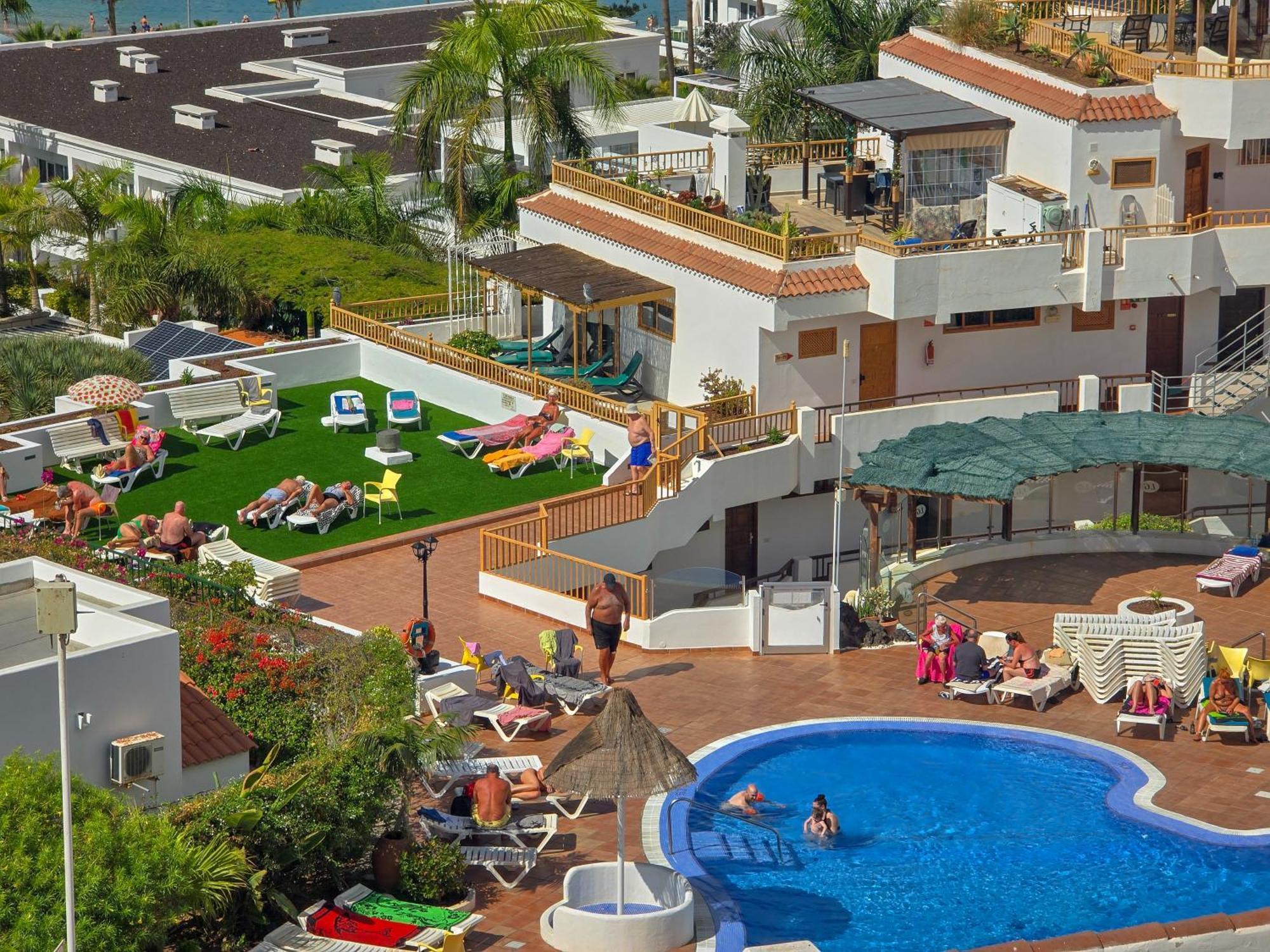 Aqua Sun Los Geranios By Helloapartments Costa Adeje  Eksteriør billede